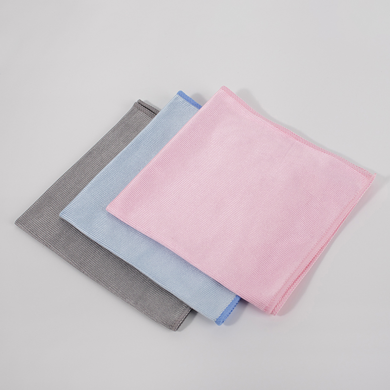 Shiny Glass Cloth