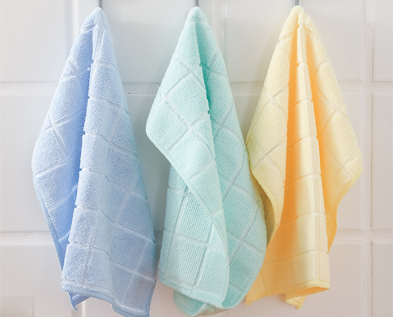 Is Microfiber Towels Good for Your Hair?